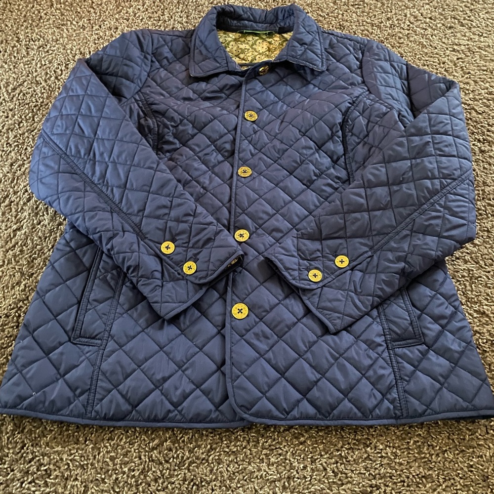 Wonder woman’s coat!